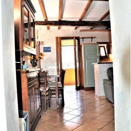 D'este House